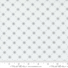 Load image into Gallery viewer, Merrymaking Bias Snowflakes in Eggnog, Gingiber, Moda Fabrics, 48345 11M
