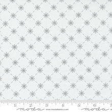 Load image into Gallery viewer, Merrymaking Bias Snowflakes Bundle, 4 Pieces, Gingiber, Moda Fabrics, 48345
