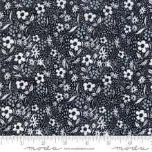 Load image into Gallery viewer, Farm Charm Floral in Kettle Black, Gingiber, Moda Fabrics, 48295 12