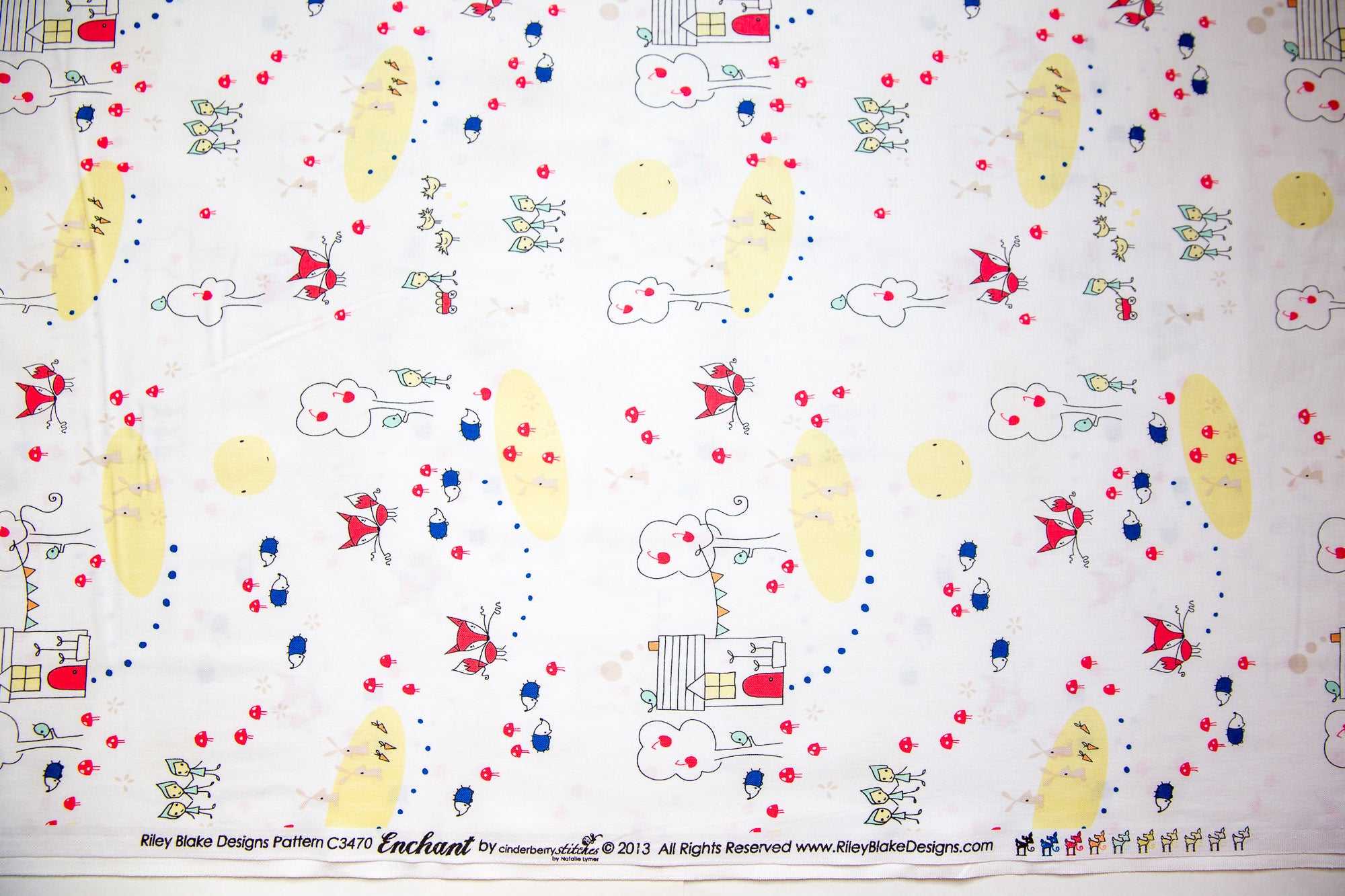Enchant Main in White, Cinderberry Stitches, Natalie Lymer, C3470-WHITE