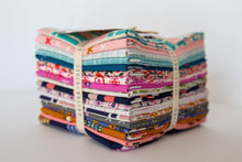 Load image into Gallery viewer, Lucky Strikes Fat Quarter Bundle, 18 Pieces, Kimberly Kight, Cotton &amp; Steel, 3999-15
