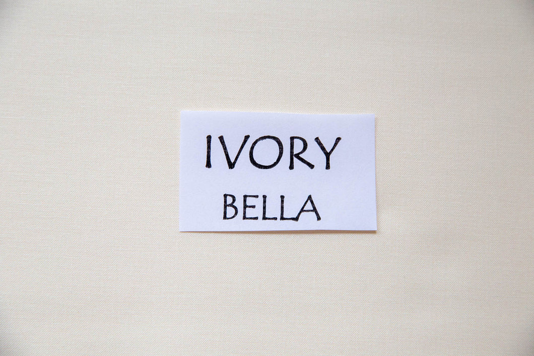 Ivory Bella Cotton Solid Fabric from Moda, 9900 60