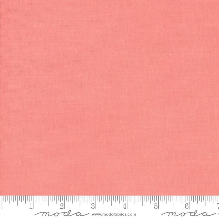 Vintage Holiday Scallop Border Solid in Pink, Bonnie and Camille, 100% Cotton, Moda Fabrics, 55169 14