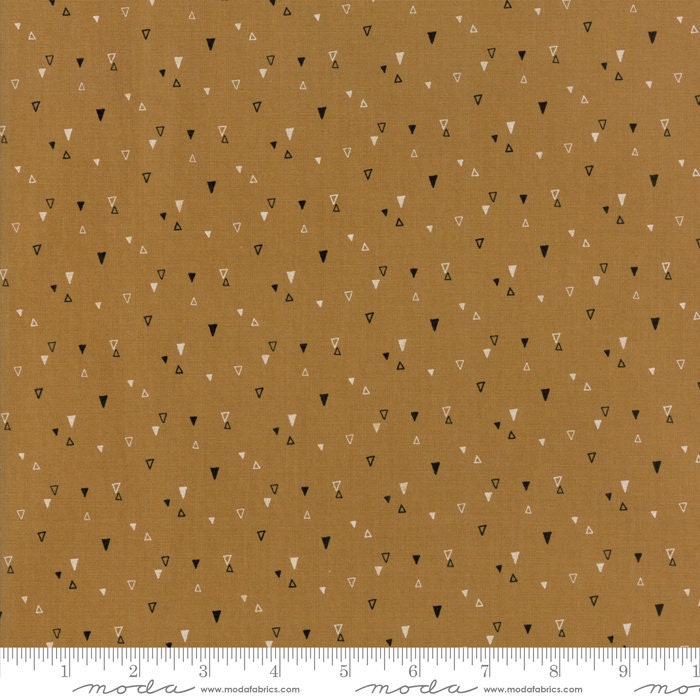 Yucatan Triangle Ditsy in Earthenware, Annie Brady, 100% Cotton, Moda Fabrics, 16717 16
