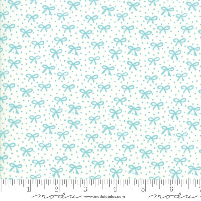 Best Friends Forever Just a Pretty Bow in White and Aqua, Stacy Iest Hsu, 100% Cotton Fabric, Moda Fabrics, 20627 24