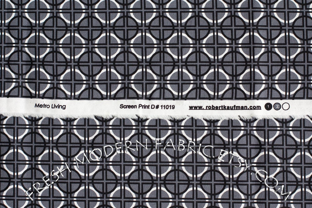 LAST PIECE Fat Quarter Circle Quadrant in Pewter, Metro Living, Robert Kaufman