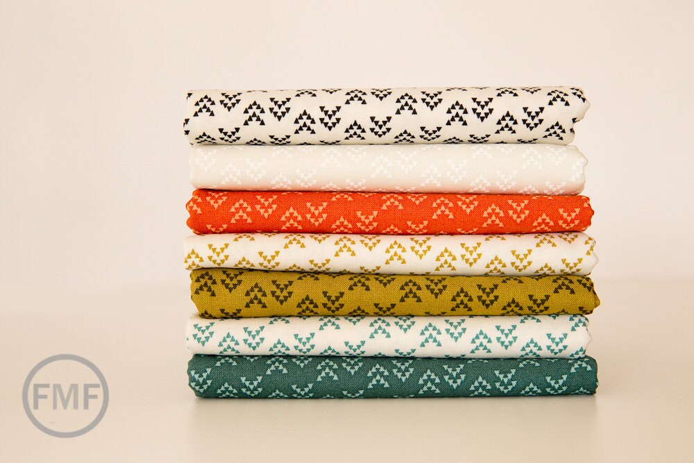 Nomad Arrowhead in Bone Cactus, Urban Chiks, 100% Cotton, Moda Fabrics, 31106 31
