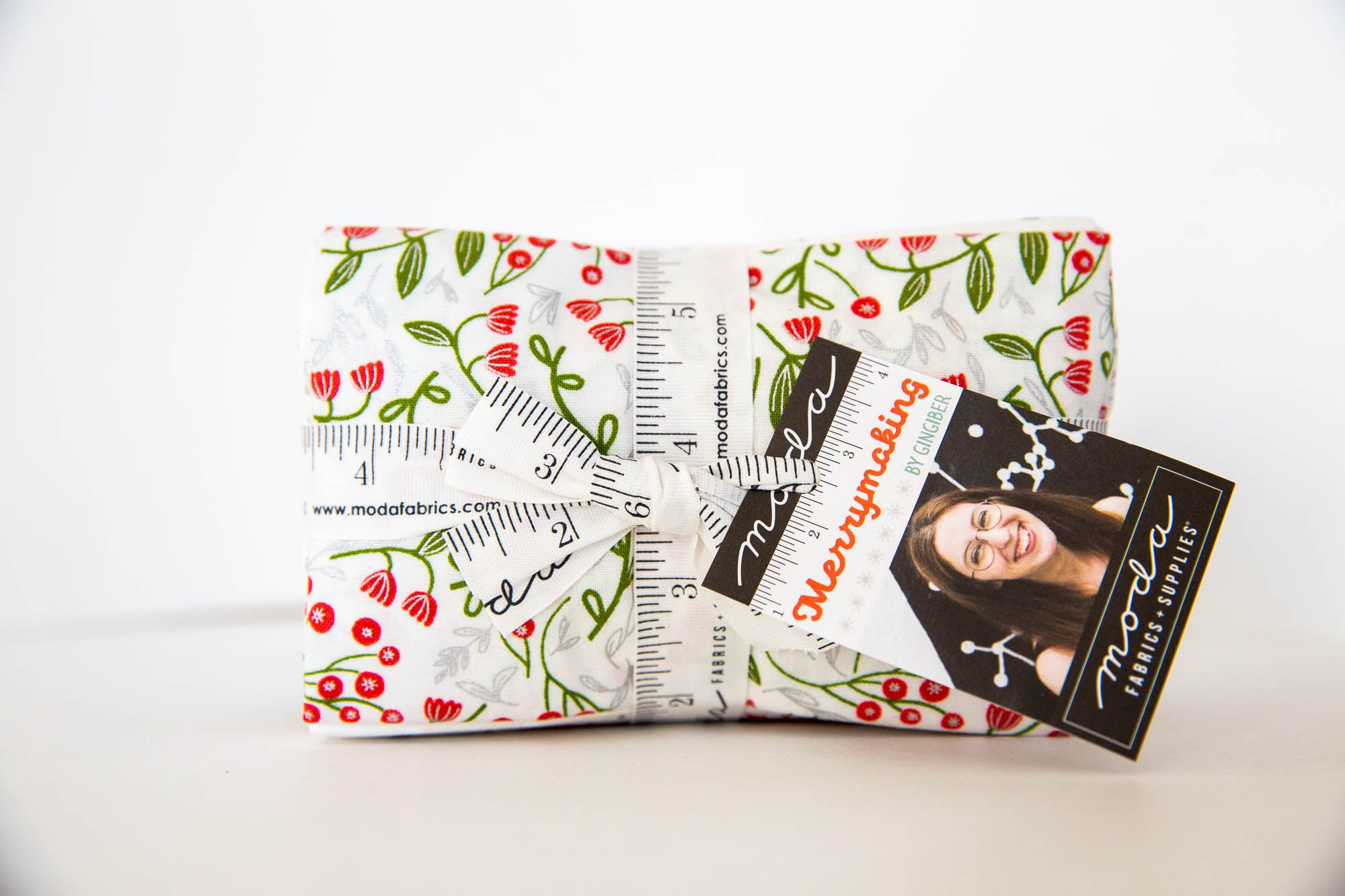 Merrymaking Precut Fat Eighth Bundle, Gingiber, 48340F8