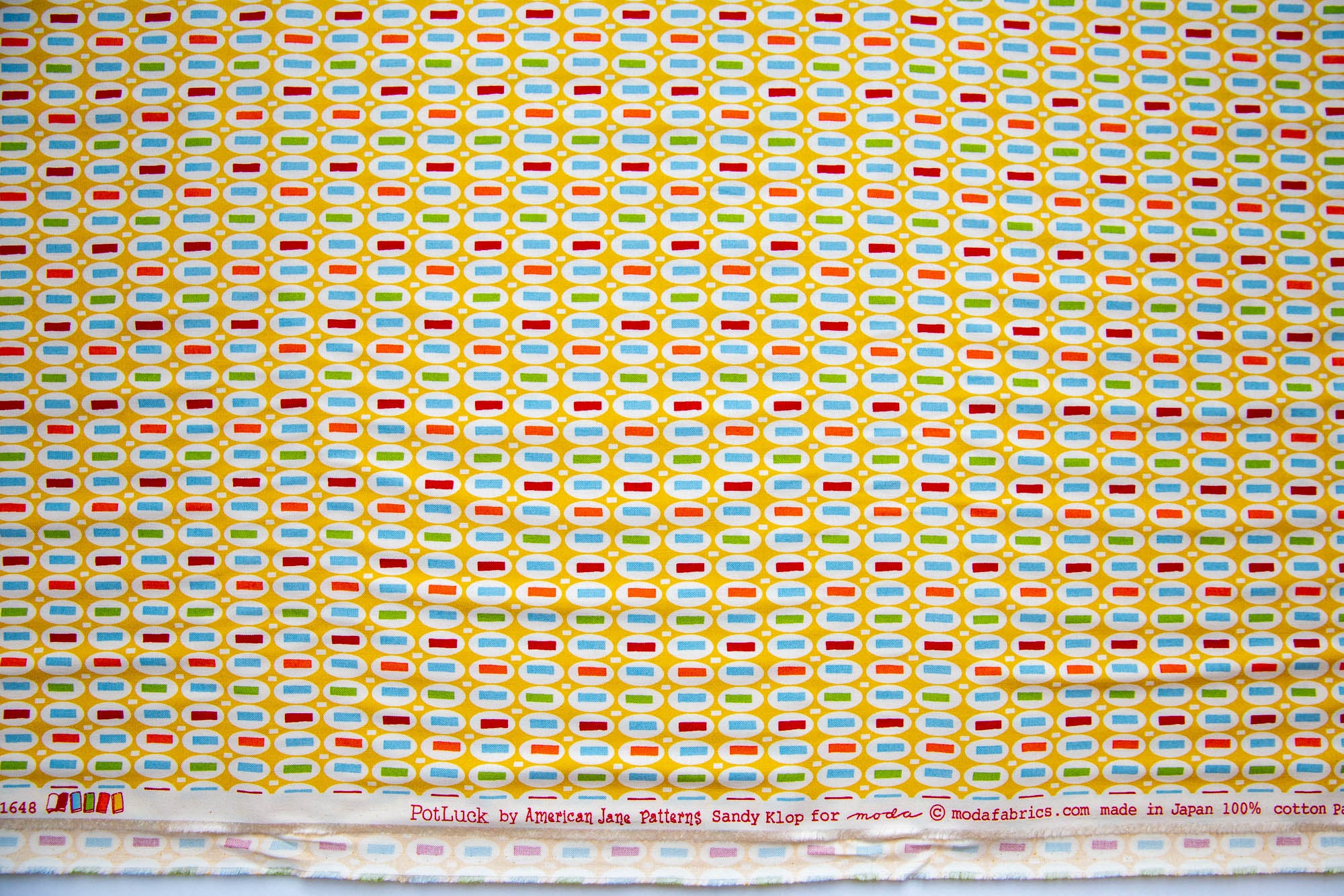 Pot Luck Pezzy in Cornbread, American Jane, 21648 14