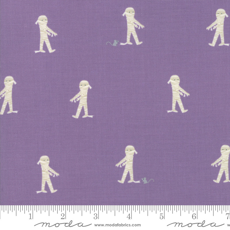 Ghouls and Goodies Mummy Dance Bundle, 4 Pieces, Stacy Iest Hsu, 20682