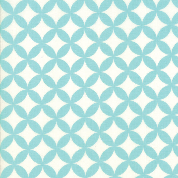 Bonnie and Camille Basics Layer Cake, Bonnie & Camille, 55023LC, Ten-Inch Squares