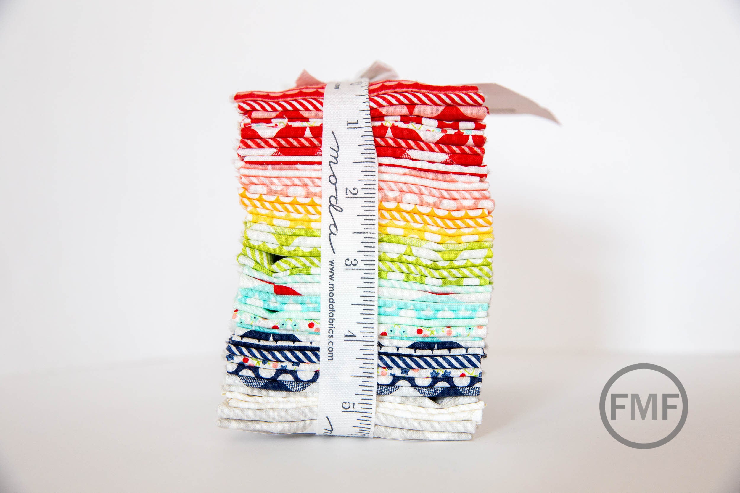 Bonnie and Camille Basics Precut Fat Eighth Bundle, 55023F8, Bonnie & Camille