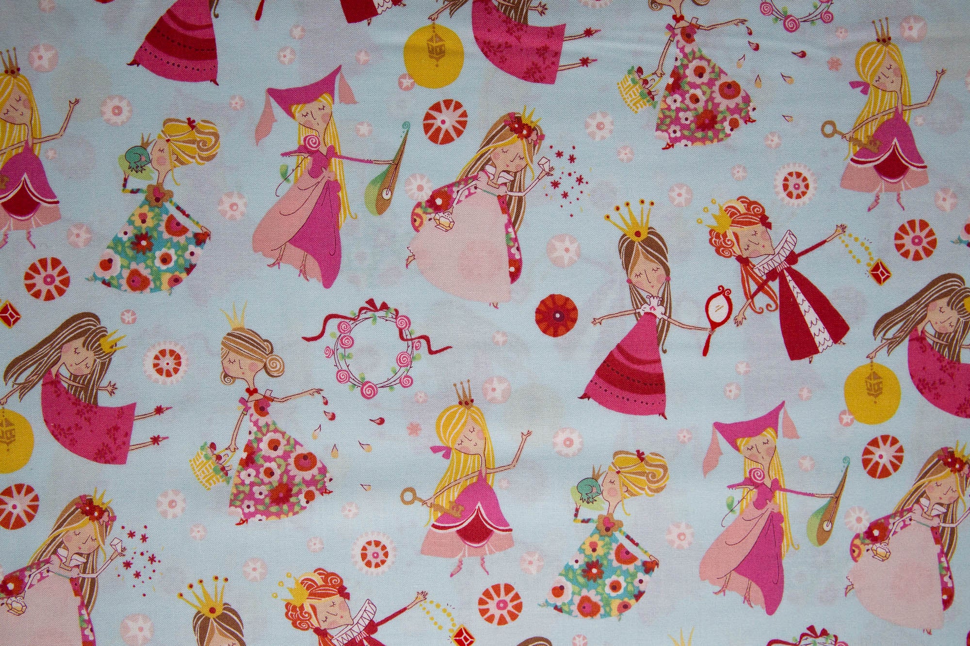 Once Upon a Time Fair Maidens in Baby Blue, De Leon Design Group, DE-7700-BR