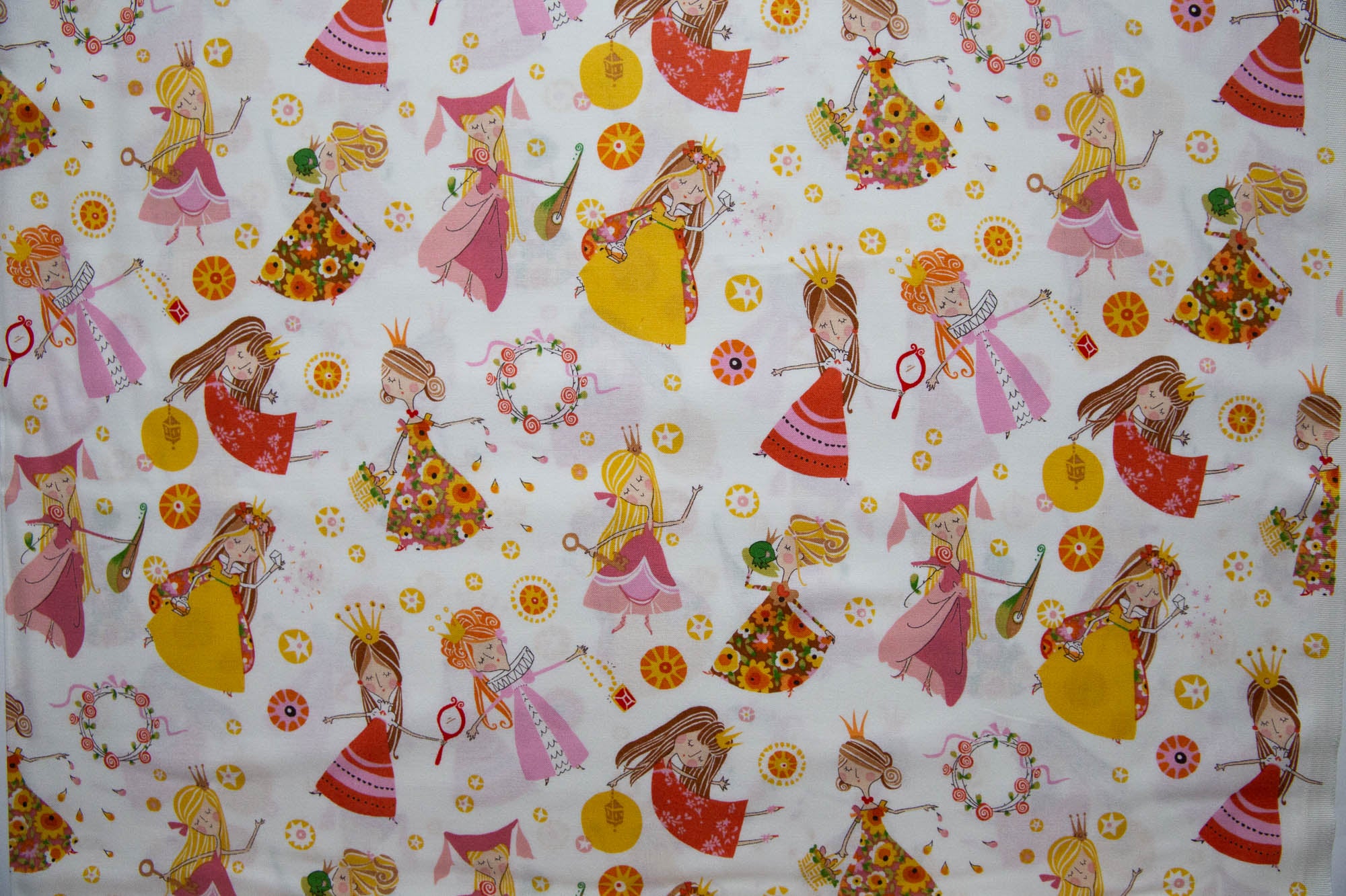 Once Upon a Time Bundle, 14 Pieces, De Leon Design Group, DE 7699