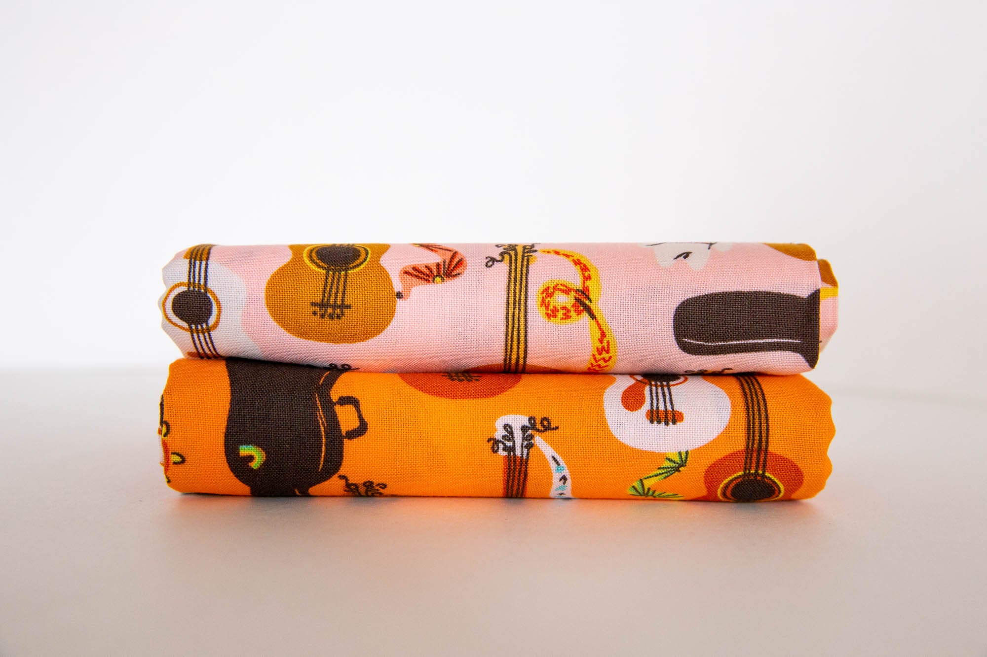 Far Far Away 3 Guitars Bundle, 2 Pieces, Heather Ross, 52754