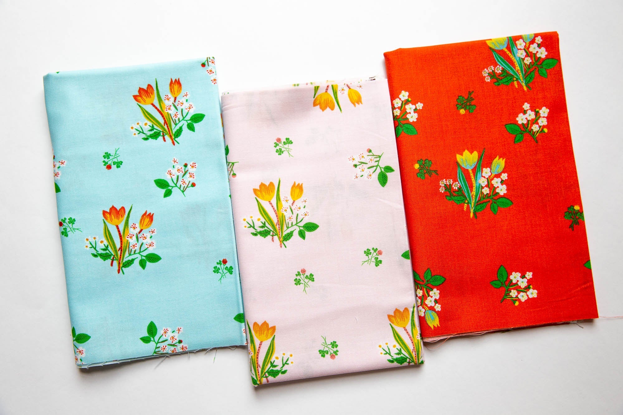 10-Inch End of Bolt Remnant Kinder Spring Blooms in Coral, Heather Ross, 43482-2