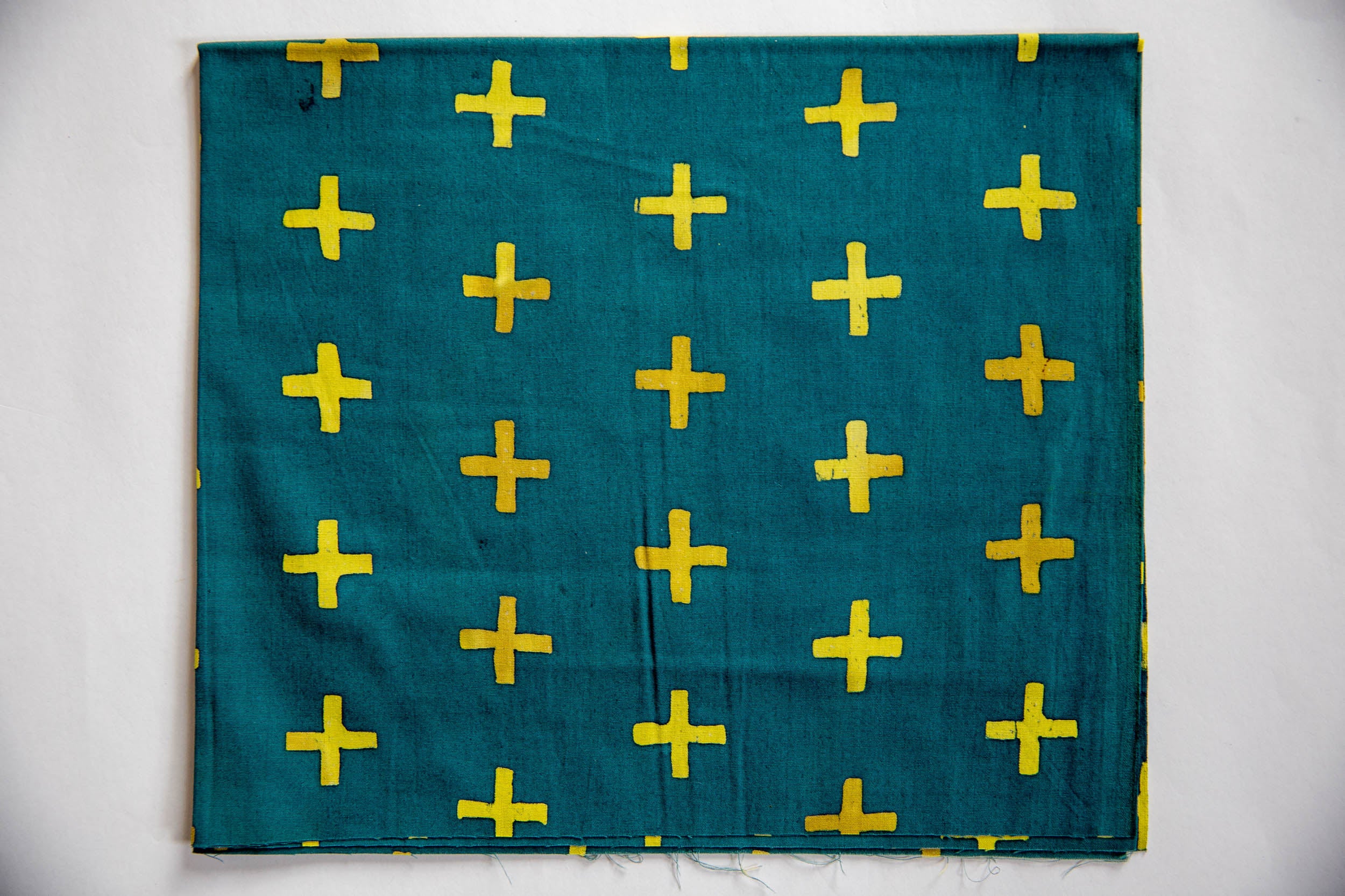 23-Inch End of Bolt Remnant Plus in Teal, Handcrafted, Alison Glass, AB-7398-T